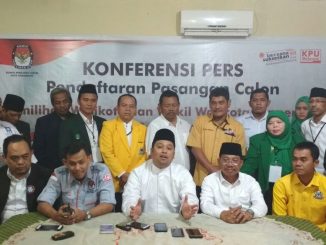 Datangi KPU, Paslon Arief-Sachrudin Daftar Pilkada 2018